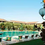 Park Oasi Hotel 4*
