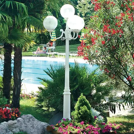欧亚希公园酒店 加尔达
