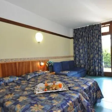 Park Oasi מלון גארדה