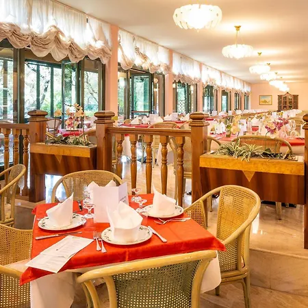 Park Oasi 4* גארדה