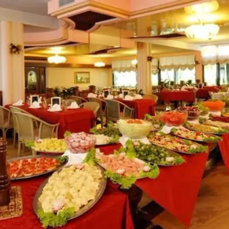 Park Oasi Hotel 4*