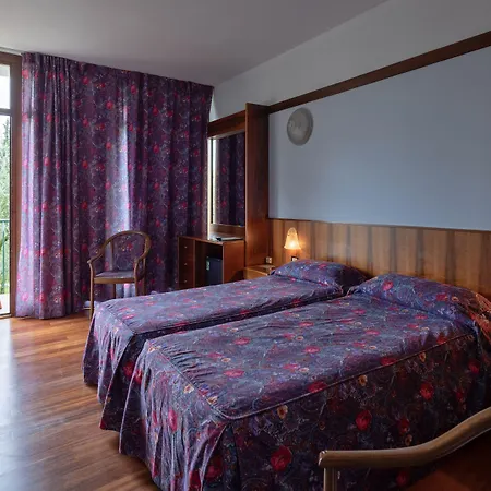 Park Oasi Hotel 4*