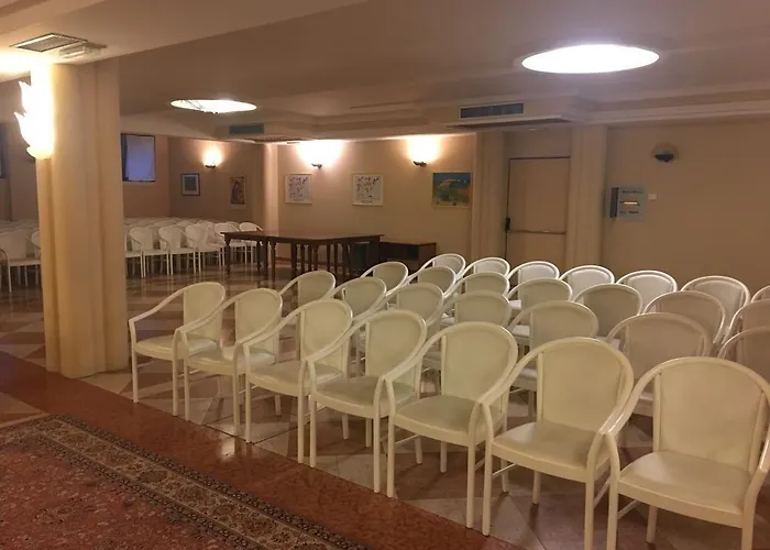 欧亚希公园酒店 酒店 4*