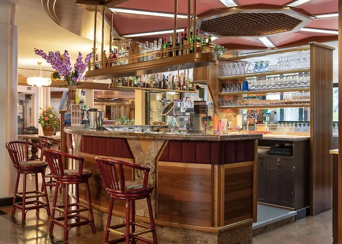 欧亚希公园酒店 4*