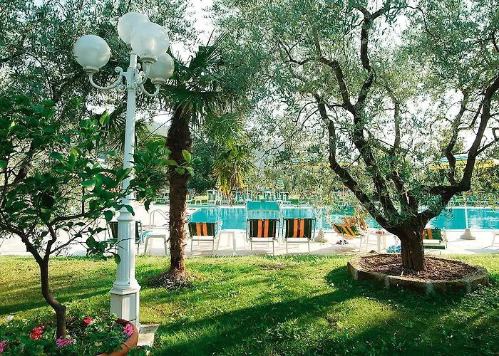 欧亚希公园酒店 加尔达