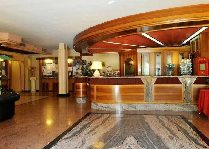 欧亚希公园酒店 酒店 4*