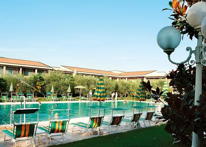 Park Oasi Hotel 4*
