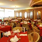Park Oasi 4* 가르다