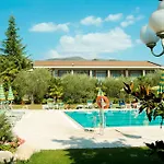 호텔 Park Oasi 4*